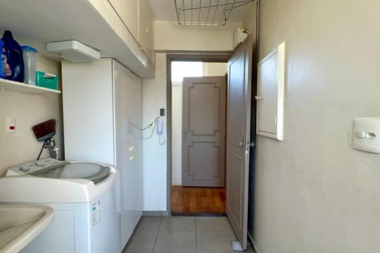 Área de Serviço de apartamento à venda com 3 quartos, 226m² em Vila Nova Conceição, São Paulo