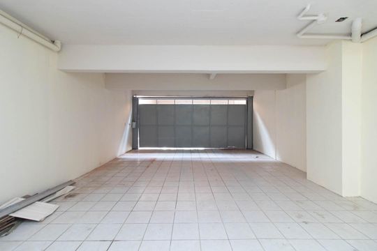 Garagem de casa para alugar com 3 quartos, 253m² em Vila Assunção, Porto Alegre