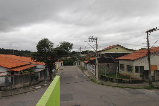 Sacada de casa para alugar com 1 quarto, 50m² em Jardim da Granja, São José dos Campos