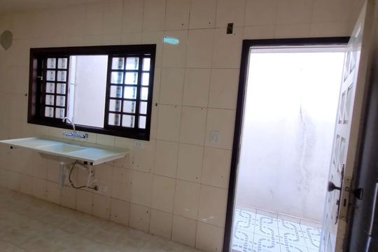 Cozinha de casa para alugar com 3 quartos, 200m² em Vila Virginia, Itaquaquecetuba