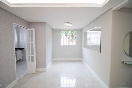Apartamento à venda com 2 quartos, 57m² em Vila Bandeirantes, São Paulo
