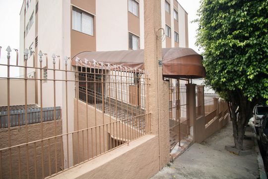 Fachada de apartamento à venda com 2 quartos, 57m² em Vila Bandeirantes, São Paulo