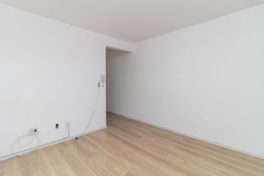 Sala de apartamento à venda com 1 quarto, 43m² em Azenha, Porto Alegre