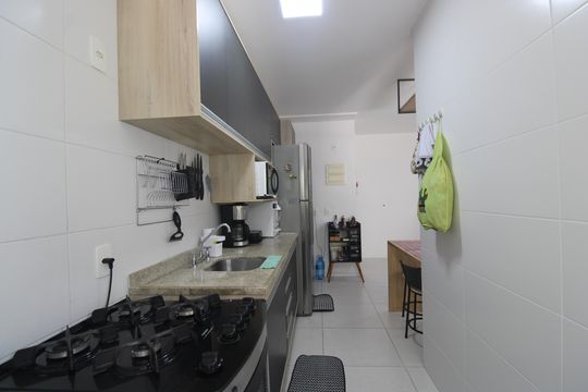 Cozinha de apartamento para alugar com 3 quartos, 78m² em Barra Olímpica, Rio de Janeiro