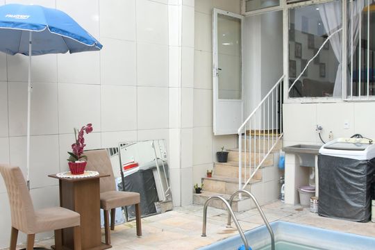 Piscina de casa para alugar com 1 quarto, 160m² em Jardim Ernestina, São Paulo