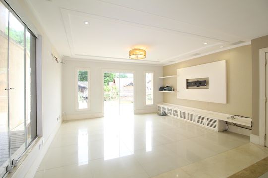 Casa de Condomínio para alugar com 4 quartos, 475m² em Jacarepaguá, Rio de Janeiro