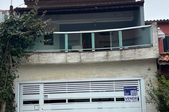 Fachada de casa à venda com 3 quartos, 232m² em Montanhão, São Bernardo do Campo