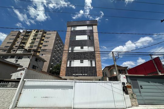 Fachado do condomínio de apartamento para alugar com 2 quartos, 50m² em Centro, São Vicente
