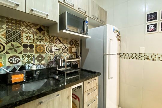 Cozinha  de casa de condomínio à venda com 2 quartos, 79m² em Vila Granada, São Paulo