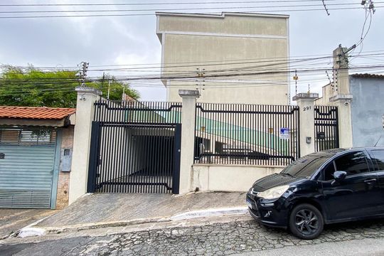 Fachada  de casa de condomínio à venda com 2 quartos, 79m² em Vila Granada, São Paulo