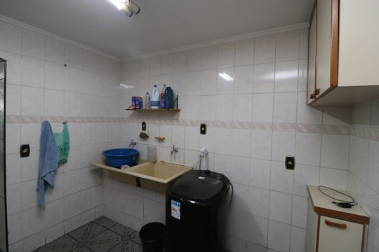 Área de Serviço de casa à venda com 3 quartos, 240m² em Sítio da Figueira, São Paulo