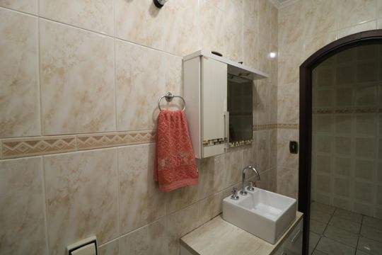 Lavabo de casa à venda com 3 quartos, 240m² em Sítio da Figueira, São Paulo