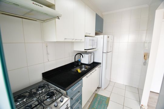 Cozinha de apartamento para alugar com 2 quartos, 55m² em Jardim Santa Genebra, Campinas