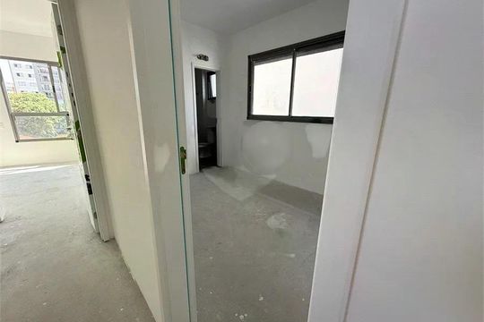 Apartamento à venda com 2 quartos, 69m² em Vila Ipojuca, São Paulo