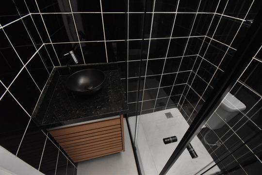 Banheiro 2 de casa à venda com 3 quartos, 160m² em Cidade Industrial de Curitiba, Curitiba