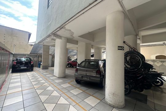 Garagem de apartamento para alugar com 1 quarto, 65m² em Itararé, São Vicente