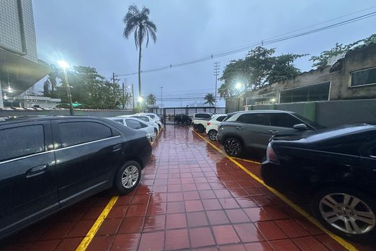 Garagem de apartamento para alugar com 2 quartos, 58m² em Centro, São Vicente