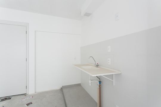 Cozinha  de apartamento à venda com 2 quartos, 38m² em Vila Campanela, São Paulo