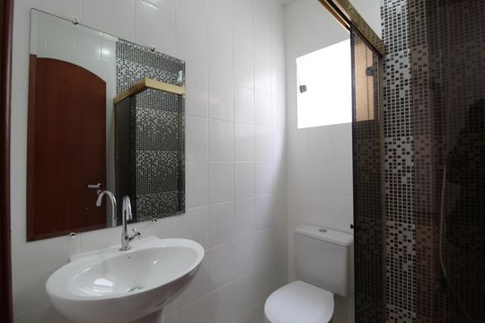 Banheiro Social de apartamento para alugar com 2 quartos, 100m² em Itaim Bibi, São Paulo