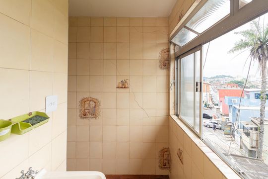 Área de serviço de apartamento para alugar com 1 quarto, 43m² em Cohab I, Carapicuíba