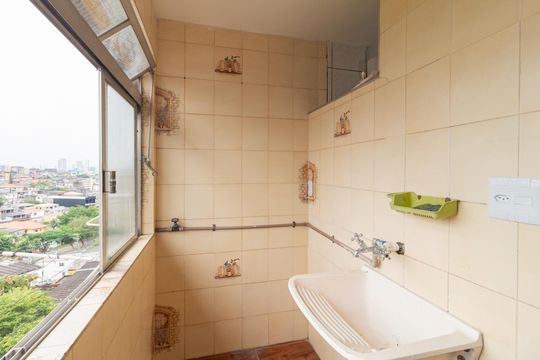Área de serviço de apartamento para alugar com 1 quarto, 43m² em Cohab I, Carapicuíba
