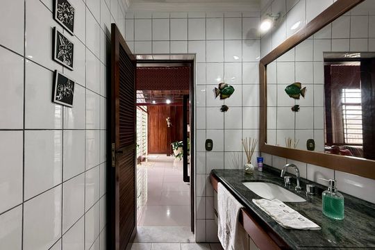Banheiro de casa à venda com 2 quartos, 145m² em Jardim Germania, São Paulo