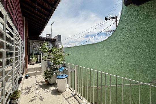 Varanda de casa à venda com 2 quartos, 145m² em Jardim Germania, São Paulo