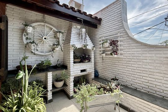 Churrasqueira de casa à venda com 2 quartos, 145m² em Jardim Germania, São Paulo
