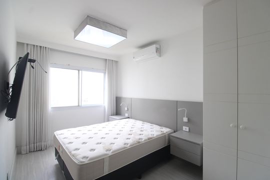 Suíte de apartamento para alugar com 2 quartos, 103m² em Barra Olímpica, Rio de Janeiro