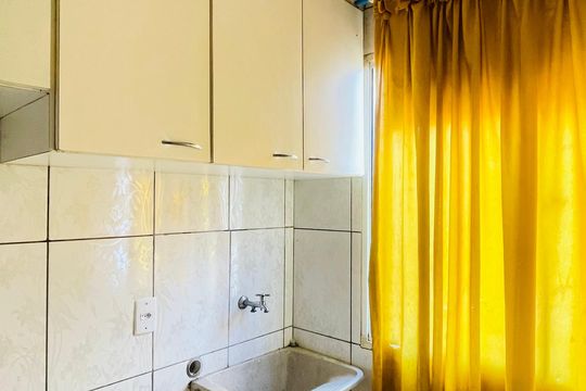 Área de Serviço de apartamento para alugar com 2 quartos, 57m² em Jardim Isis, Cotia