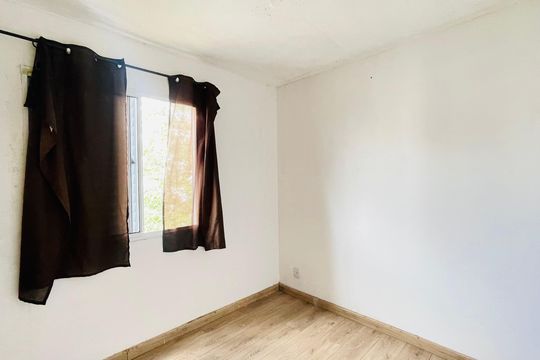 Quarto de apartamento para alugar com 2 quartos, 57m² em Jardim Isis, Cotia