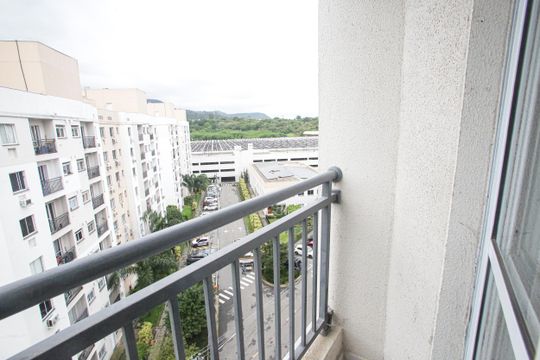 Varanda da Sala de apartamento para alugar com 2 quartos, 46m² em Anil, Rio de Janeiro