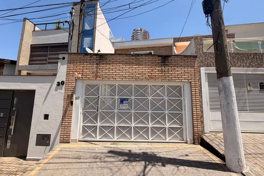 Fachada de casa à venda com 3 quartos, 154m² em Vila Regente Feijó, São Paulo
