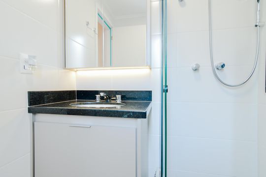 Banheiro do Quarto 2 de apartamento para alugar com 2 quartos, 68m² em Ponte Grande, Guarulhos