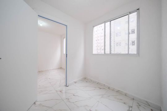 Quarto 2 de apartamento para alugar com 2 quartos, 33m² em Vila Silvia, São Paulo