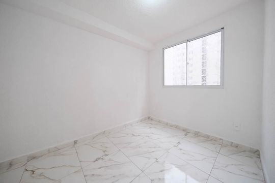 Quarto 1 de apartamento para alugar com 2 quartos, 33m² em Vila Silvia, São Paulo