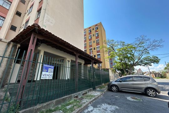 Apartamento à venda com 2 quartos, 60m² em Califórnia, Belo Horizonte