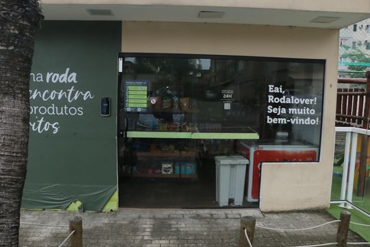 mercadinho de apartamento para alugar com 2 quartos, 48m² em Jardim Tropical, Nova Iguaçu