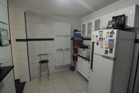 Cozinha  de casa para alugar com 2 quartos, 70m² em Rádio Clube, Santos