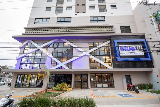 Fachada de apartamento à venda com 2 quartos, 42m² em Km 18, Osasco