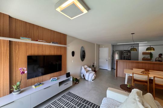 Sala de apartamento à venda com 3 quartos, 110m² em Recreio dos Bandeirantes, Rio de Janeiro