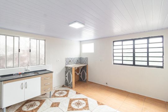 Cozinha e Área de Serviço de casa para alugar com 2 quartos, 46m² em Jardim Maria Beatriz, Carapicuíba