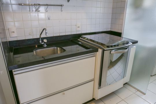 Cozinha e Área de Serviço de apartamento à venda com 2 quartos, 68m² em Vila Leopoldina, São Paulo