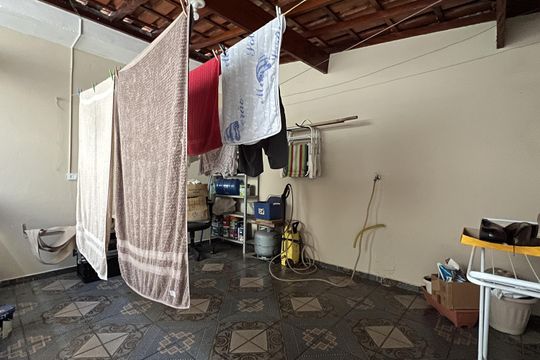 Área de Serviço de casa à venda com 3 quartos, 254m² em Jardim Rossi, Guarulhos