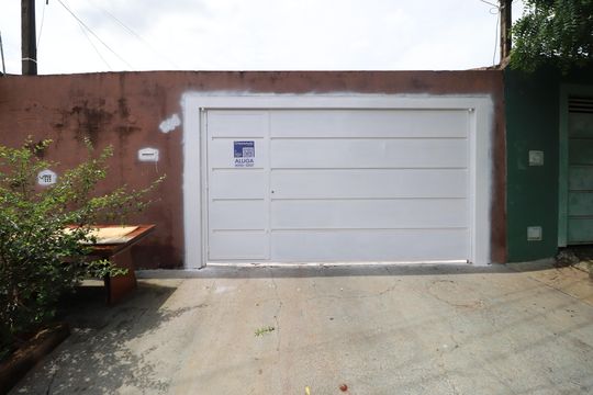 Fachada  de casa para alugar com 3 quartos, 160m² em Jardim Florestan Fernandes, Ribeirão Preto