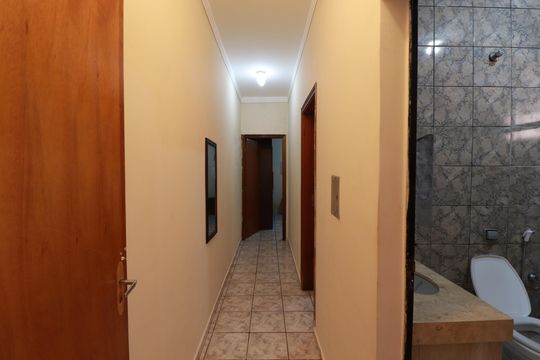 Corredor  de casa para alugar com 3 quartos, 160m² em Jardim Florestan Fernandes, Ribeirão Preto