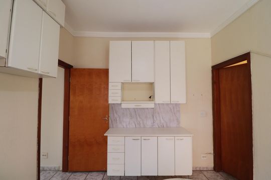 Cozinha  de casa para alugar com 3 quartos, 160m² em Jardim Florestan Fernandes, Ribeirão Preto