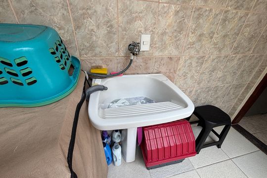 Área de serviço  de casa à venda com 3 quartos, 280m² em Jardim Petropolis, Ribeirão Pires