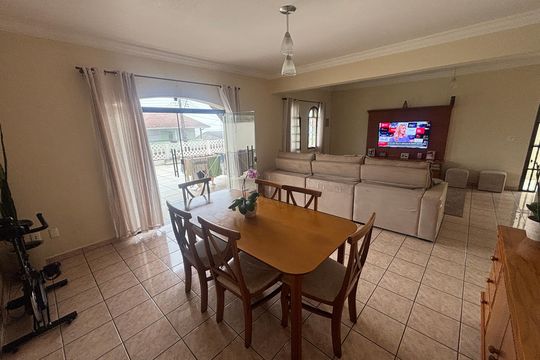 Casa à venda com 3 quartos, 280m² em Jardim Petropolis, Ribeirão Pires