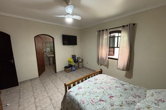 Suite de casa à venda com 3 quartos, 280m² em Jardim Petropolis, Ribeirão Pires